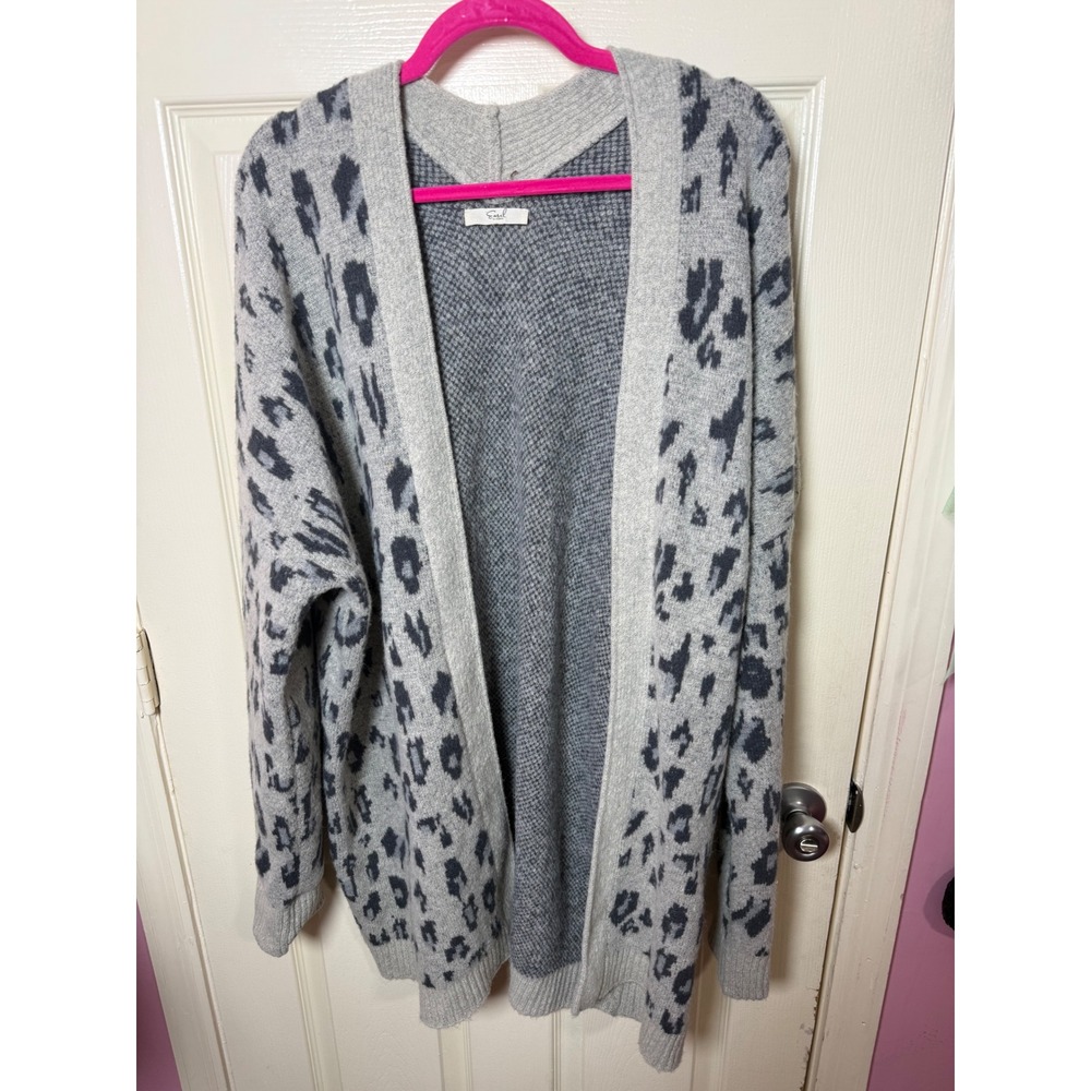 Easel Los Angeles Grey Leopard Print‎ Open Front Cardigan Sweater L